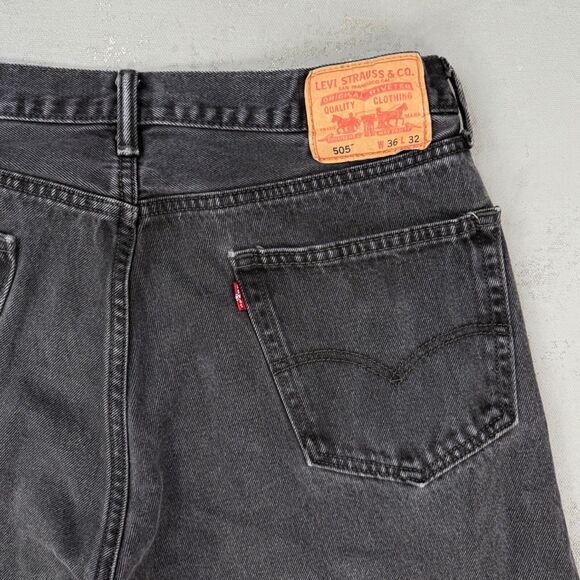 Levi's 505 Faded Black Denim Red Tab Jeans Fit 36 x 30 - Picture 6 of 7